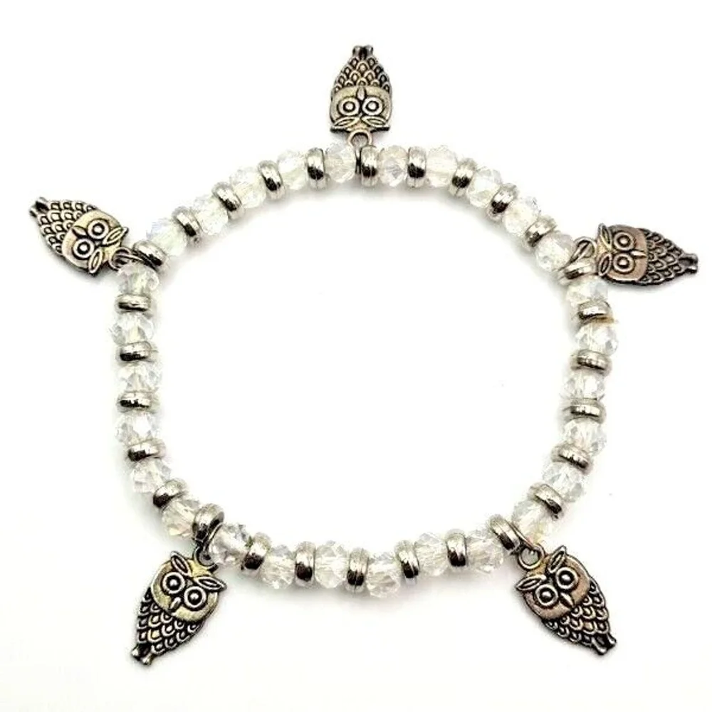 Silvertone and Faceted‎ Glass Stretch Bracelet Silvertone Owl Charms